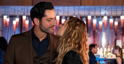 when does lucifer and chloe get together|does chloe ever believe lucifer.